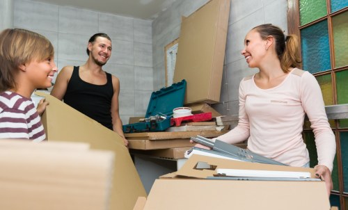 Moving van ready for a London home relocation